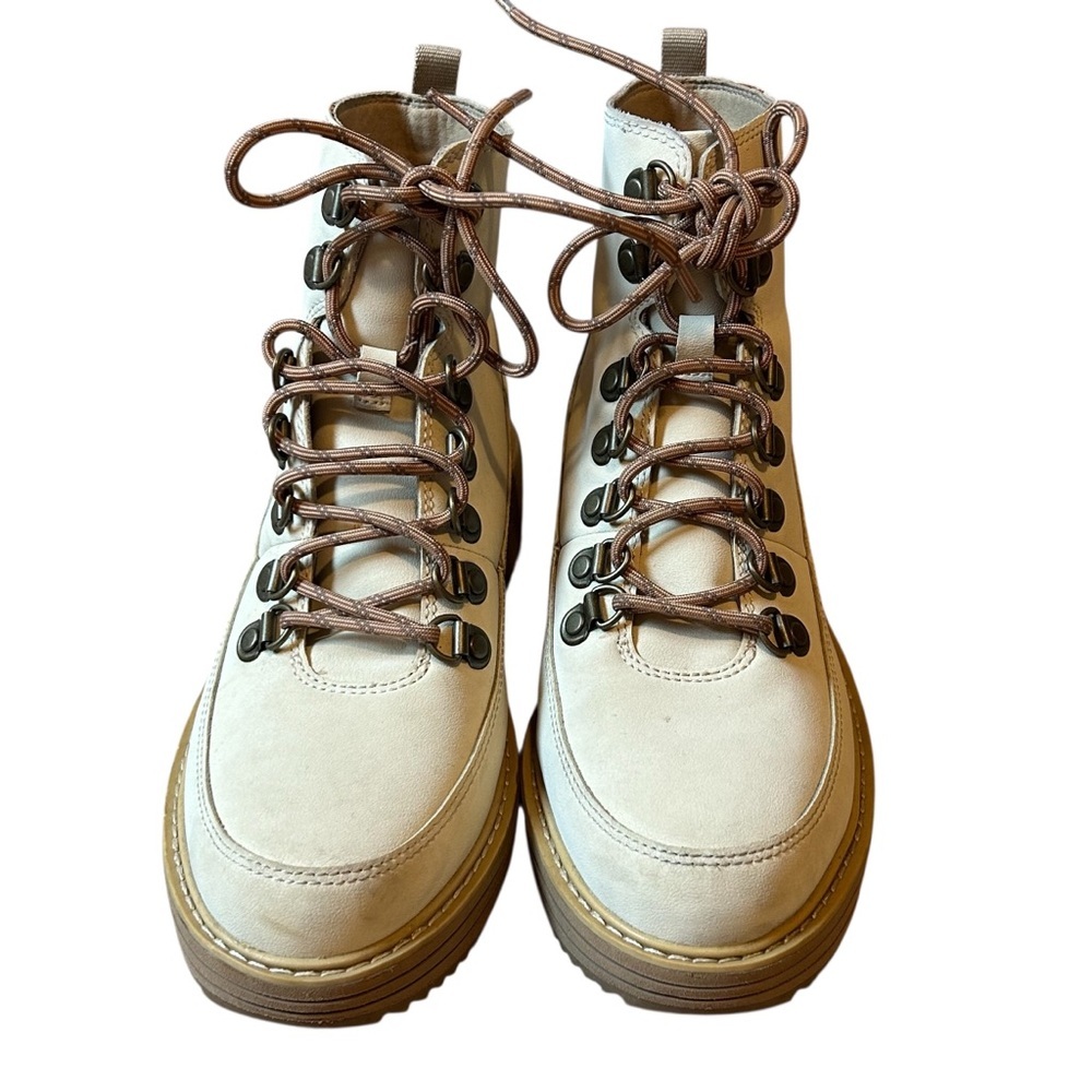 Teva - Midform Boot in Cream and Brown - Picture 2 of 6